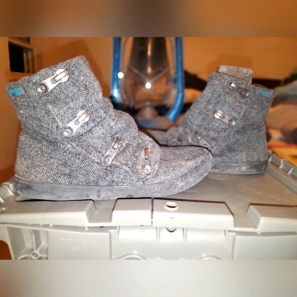 Blowfish bootie boots size 7